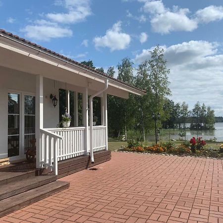 Wonderful Cottage By The Lake Hautjarvi Buitenkant foto
